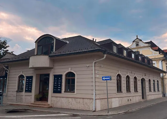 Apartmán Danube&castle Retreat Apartment, 70m2 *